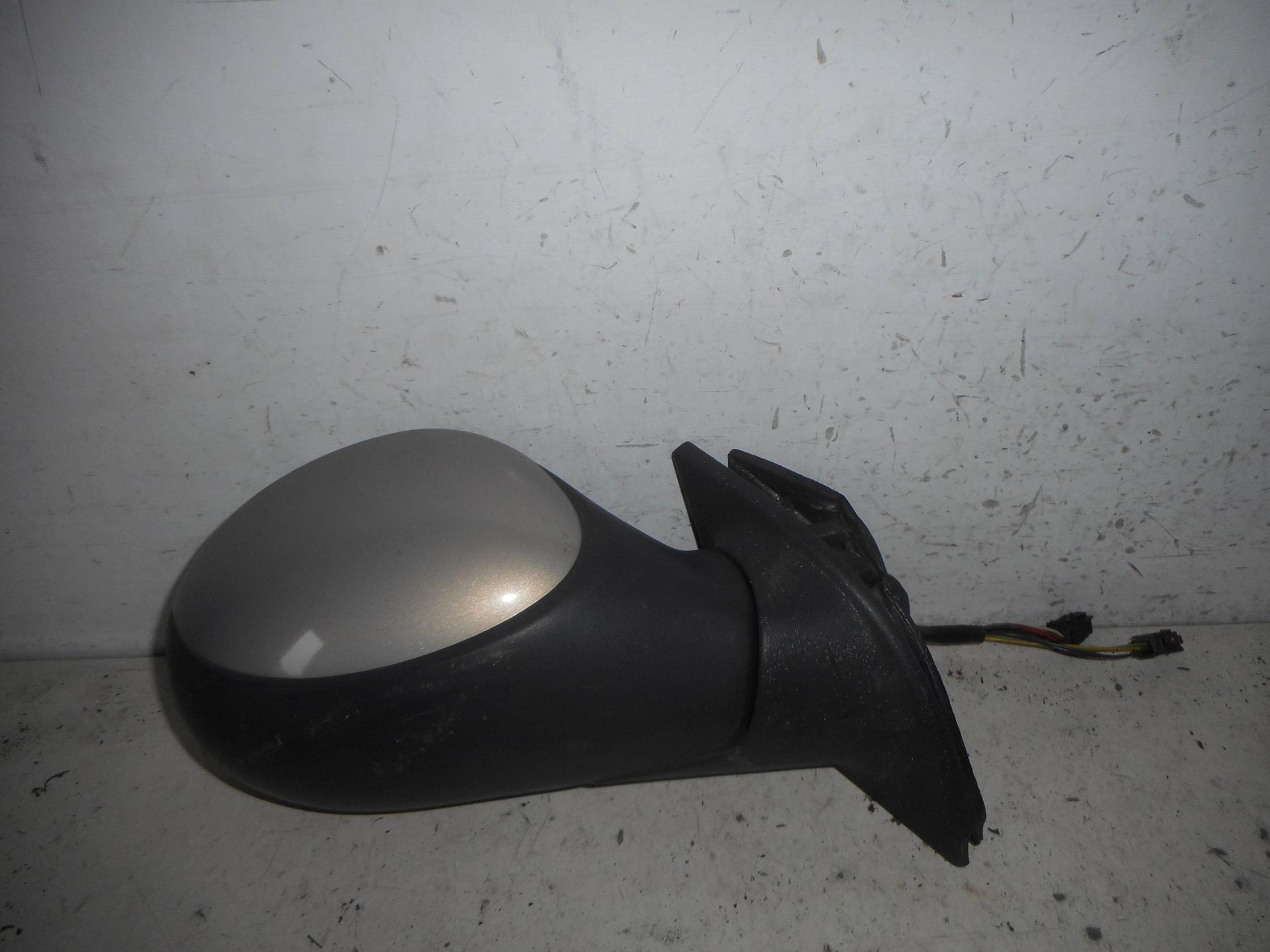 Retrovisore est. regolaz. elettr. dx.